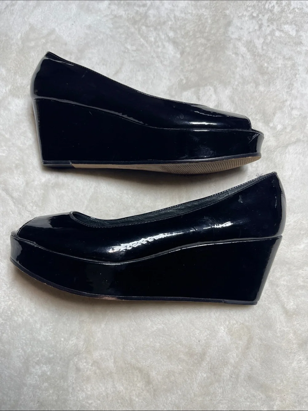 KORS Michael Kors Black Patent Wedge Peep-Toe Pumps Size 6